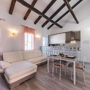 Ca' Laura - Centro - 10 Min From Venice Murano